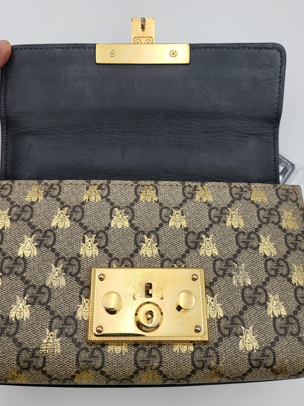 Gucci GG Supreme Monogram Bee Padlock Small Bag Gold Hardware, Auth. w/COA.. - Picture 7 of 15